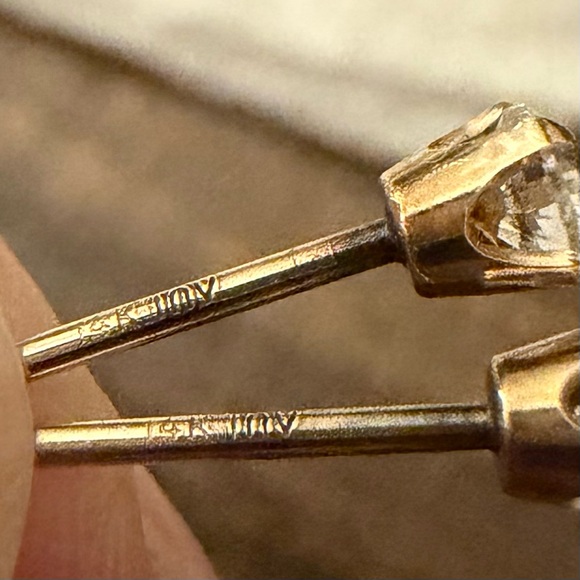 14kt solid gold dainty round solitaire piercing stud earrings - Picture 6 of 6